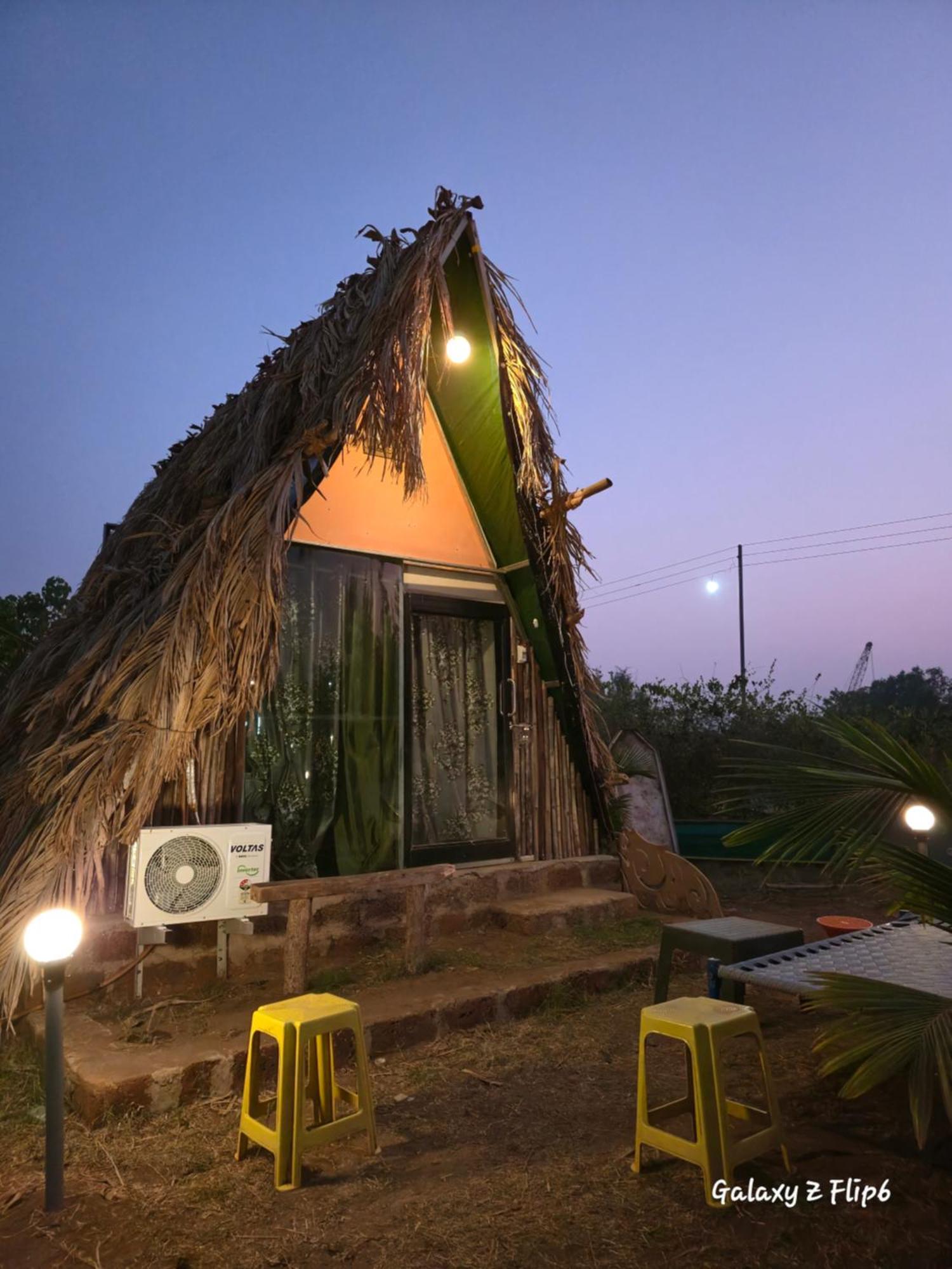 Sea Touch Beach Resort Harihareshwar Extérieur photo